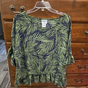 Bon Worth, Green Leaf Print Top With Deep Purple Background, Size Medium Petite
